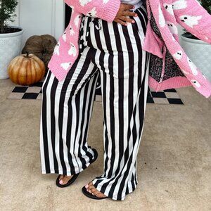 VERTICAL VIBES STRIPE PANTS